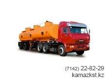 Автопоезд в составе тягача КАМАЗ-6460 (6х4) и полуприцепа-цистерны 9693-10-02